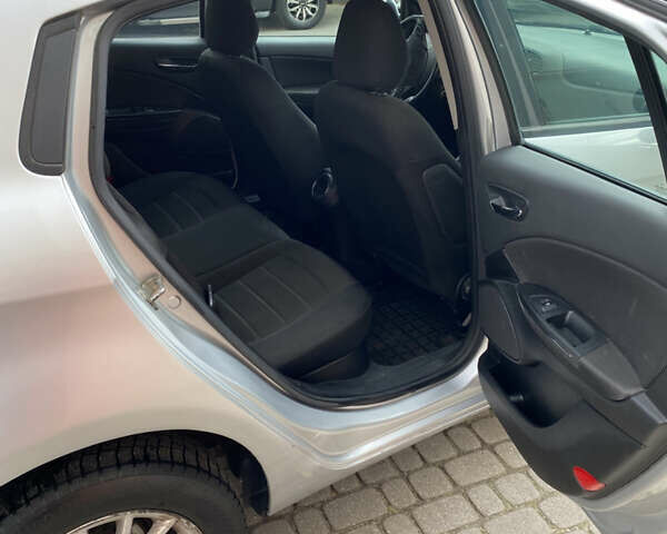 Фиат Браво 2010 в Львове на Automoto.ua Серый Фиат Браво, объемом двигателя 1.6 л и пробегом 241 тыс. км за 5500 $, фото 3 на Automoto.ua