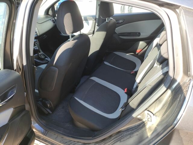 Серый Фиат Браво, объемом двигателя 1.6 л и пробегом 265 тыс. км за 6200 $, фото 1 на Automoto.ua