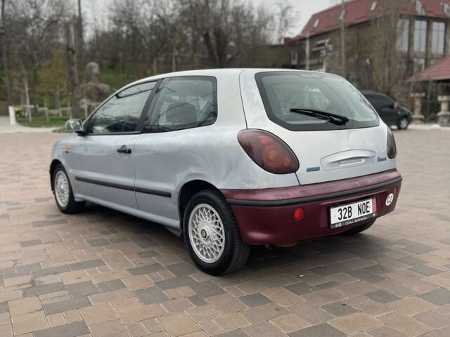 Серый Фиат Браво, объемом двигателя 1.2 л и пробегом 180 тыс. км за 1299 $, фото 1 на Automoto.ua