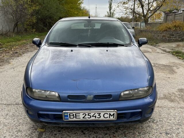 Синий Фиат Браво, объемом двигателя 1.6 л и пробегом 520 тыс. км за 1100 $, фото 1 на Automoto.ua