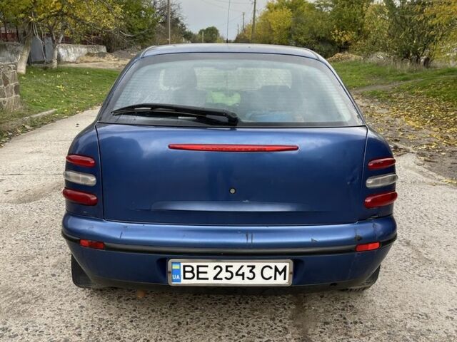 Синий Фиат Браво, объемом двигателя 1.6 л и пробегом 520 тыс. км за 1100 $, фото 3 на Automoto.ua