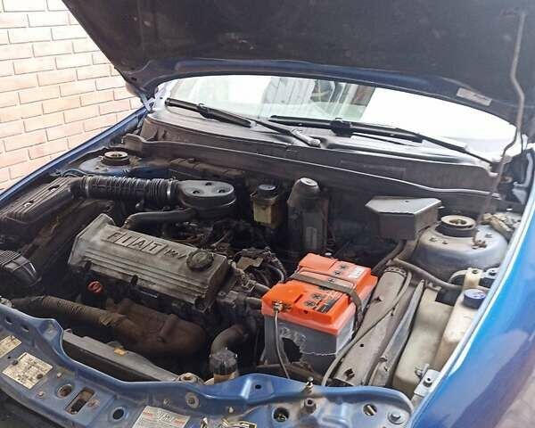 Синій Фіат Браво, об'ємом двигуна 1.4 л та пробігом 480 тис. км за 1800 $, фото 15 на Automoto.ua