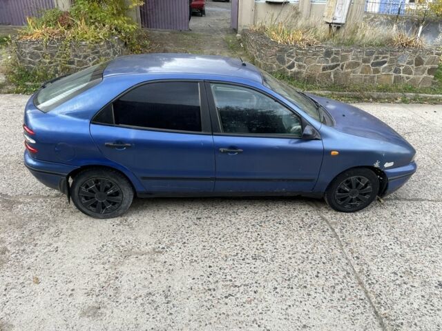 Синий Фиат Браво, объемом двигателя 1.6 л и пробегом 520 тыс. км за 1100 $, фото 6 на Automoto.ua