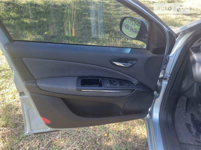 Синій Фіат Браво, об'ємом двигуна 1.37 л та пробігом 315 тис. км за 4500 $, фото 11 на Automoto.ua