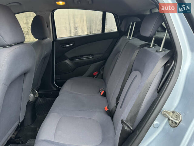 Синий Фиат Браво, объемом двигателя 1.37 л и пробегом 161 тыс. км за 3950 $, фото 24 на Automoto.ua