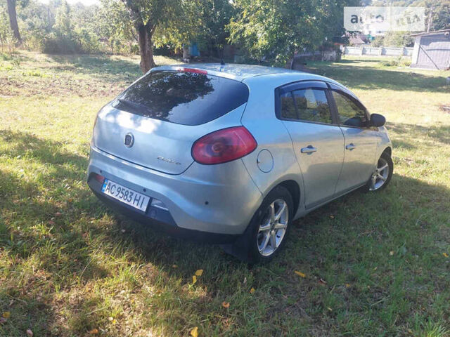 Синій Фіат Браво, об'ємом двигуна 1.37 л та пробігом 315 тис. км за 4500 $, фото 7 на Automoto.ua