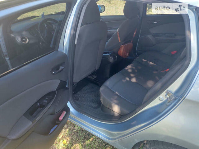 Синій Фіат Браво, об'ємом двигуна 1.37 л та пробігом 315 тис. км за 4500 $, фото 10 на Automoto.ua