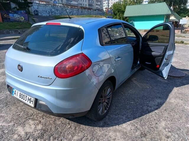 Синий Фиат Браво, объемом двигателя 1.4 л и пробегом 327 тыс. км за 3900 $, фото 7 на Automoto.ua