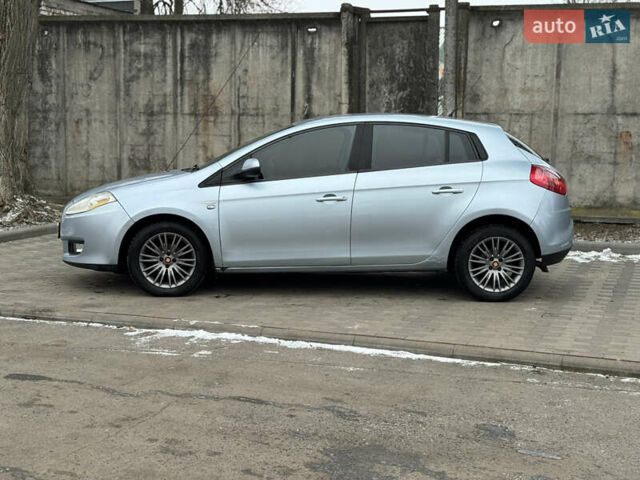 Синий Фиат Браво, объемом двигателя 1.37 л и пробегом 161 тыс. км за 3950 $, фото 5 на Automoto.ua