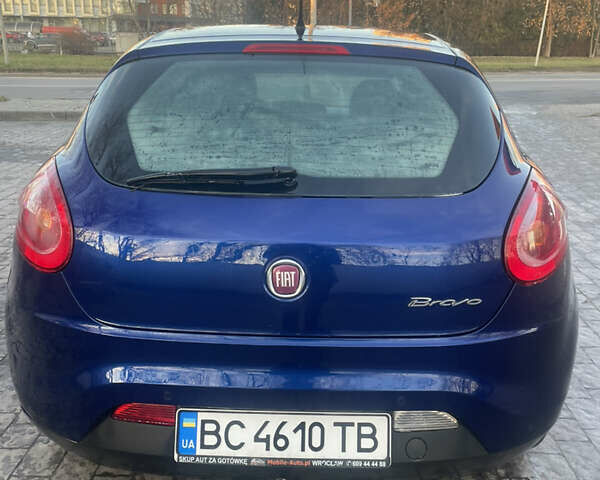 Синий Фиат Браво, объемом двигателя 1.6 л и пробегом 287 тыс. км за 3500 $, фото 7 на Automoto.ua