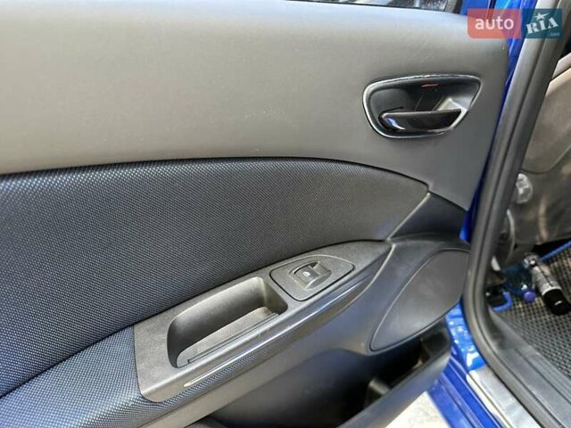 Синій Фіат Браво, об'ємом двигуна 1.37 л та пробігом 213 тис. км за 6200 $, фото 26 на Automoto.ua