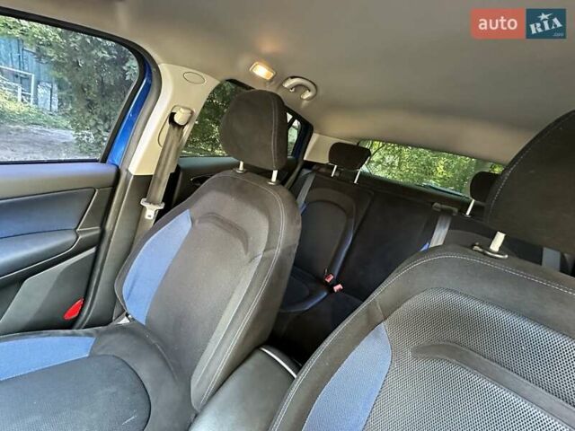 Синій Фіат Браво, об'ємом двигуна 1.37 л та пробігом 213 тис. км за 6200 $, фото 31 на Automoto.ua