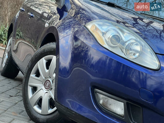 Синий Фиат Браво, объемом двигателя 1.6 л и пробегом 287 тыс. км за 4350 $, фото 11 на Automoto.ua