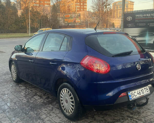 Синий Фиат Браво, объемом двигателя 1.6 л и пробегом 287 тыс. км за 3500 $, фото 3 на Automoto.ua
