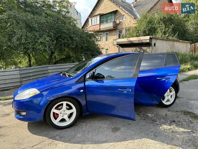 Синій Фіат Браво, об'ємом двигуна 1.37 л та пробігом 213 тис. км за 6200 $, фото 4 на Automoto.ua