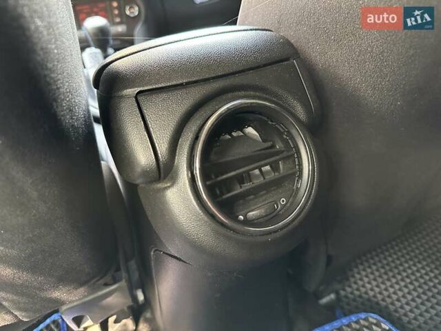 Синій Фіат Браво, об'ємом двигуна 1.37 л та пробігом 213 тис. км за 6200 $, фото 25 на Automoto.ua