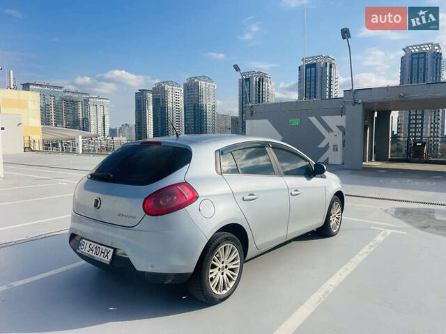 Синій Фіат Браво, об'ємом двигуна 1.4 л та пробігом 294 тис. км за 4400 $, фото 3 на Automoto.ua