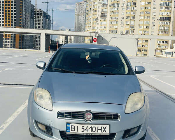 Синій Фіат Браво, об'ємом двигуна 1.4 л та пробігом 294 тис. км за 4400 $, фото 5 на Automoto.ua