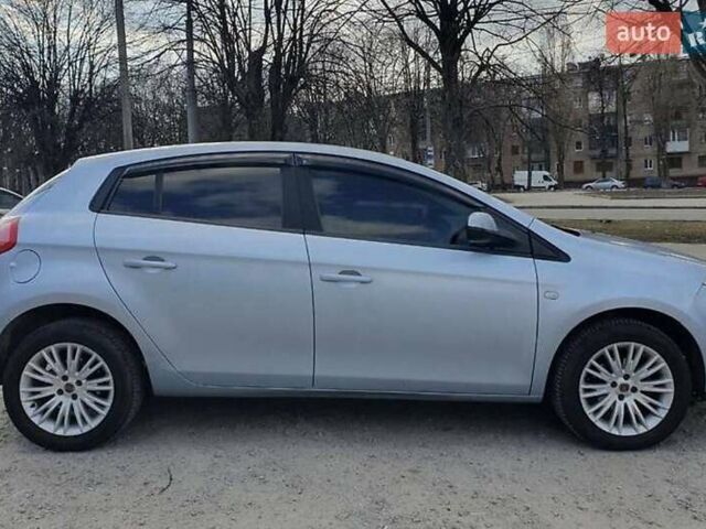 Синій Фіат Браво, об'ємом двигуна 1.37 л та пробігом 265 тис. км за 4600 $, фото 4 на Automoto.ua