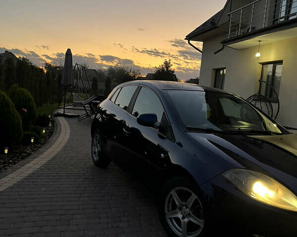 Синий Фиат Браво, объемом двигателя 1.6 л и пробегом 236 тыс. км за 4800 $, фото 12 на Automoto.ua