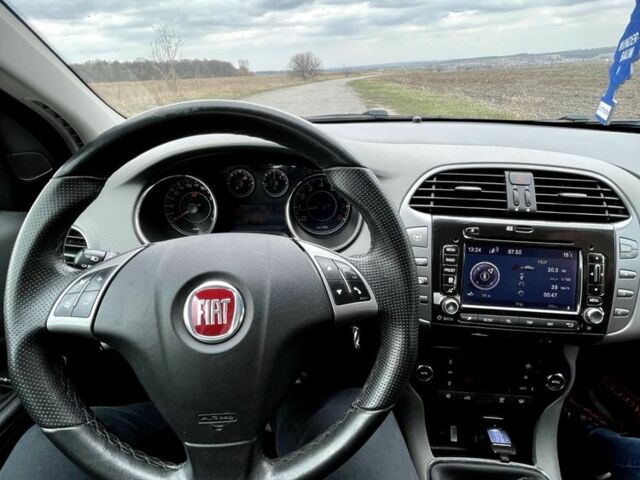 Синий Фиат Браво, объемом двигателя 1.4 л и пробегом 200 тыс. км за 4900 $, фото 7 на Automoto.ua