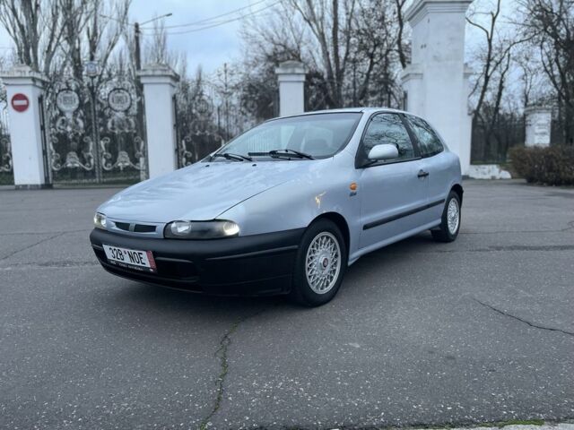 Синий Фиат Браво, объемом двигателя 1.2 л и пробегом 190 тыс. км за 1200 $, фото 1 на Automoto.ua