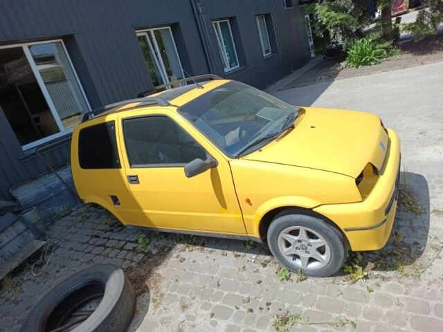 Желтый Фиат Чинквеченто, объемом двигателя 1.1 л и пробегом 150 тыс. км за 1500 $, фото 1 на Automoto.ua