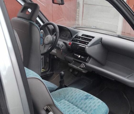 Серый Фиат Чинквеченто, объемом двигателя 0.7 л и пробегом 92 тыс. км за 1300 $, фото 4 на Automoto.ua