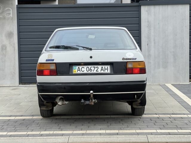 Белый Фиат Крома, объемом двигателя 2 л и пробегом 250 тыс. км за 899 $, фото 5 на Automoto.ua