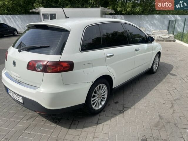 Белый Фиат Крома, объемом двигателя 1.9 л и пробегом 227 тыс. км за 4200 $, фото 3 на Automoto.ua
