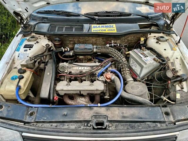 Белый Фиат Крома, объемом двигателя 2 л и пробегом 230 тыс. км за 1550 $, фото 19 на Automoto.ua