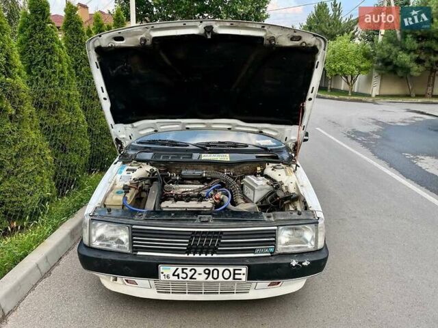 Белый Фиат Крома, объемом двигателя 2 л и пробегом 230 тыс. км за 1550 $, фото 16 на Automoto.ua