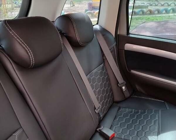 Бежевый Фиат Крома, объемом двигателя 1.9 л и пробегом 260 тыс. км за 6200 $, фото 5 на Automoto.ua