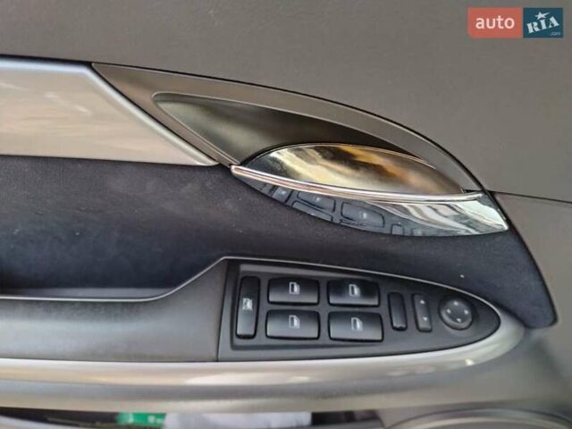 Бежевый Фиат Крома, объемом двигателя 1.9 л и пробегом 260 тыс. км за 6200 $, фото 2 на Automoto.ua