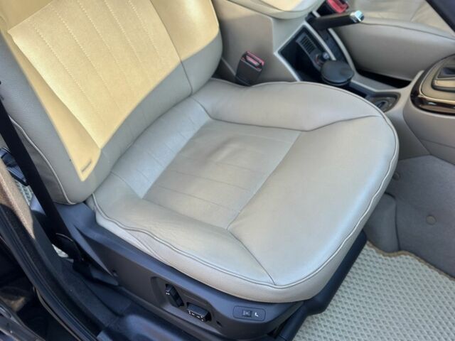 Черный Фиат Крома, объемом двигателя 2.4 л и пробегом 270 тыс. км за 4300 $, фото 6 на Automoto.ua