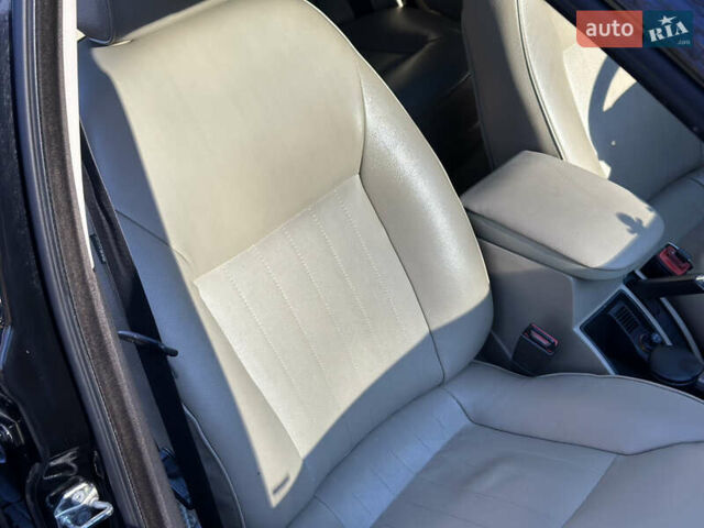 Черный Фиат Крома, объемом двигателя 2.4 л и пробегом 270 тыс. км за 4200 $, фото 61 на Automoto.ua