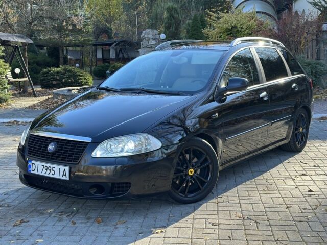 Черный Фиат Крома, объемом двигателя 2.4 л и пробегом 270 тыс. км за 4300 $, фото 2 на Automoto.ua