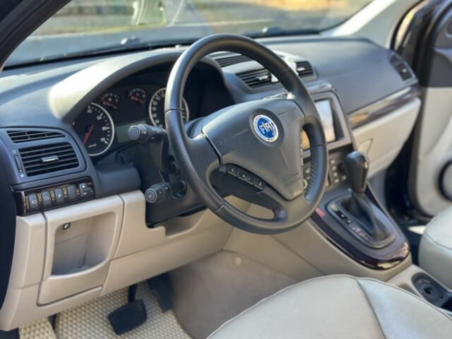 Черный Фиат Крома, объемом двигателя 2.4 л и пробегом 270 тыс. км за 4300 $, фото 5 на Automoto.ua