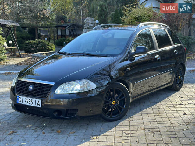 Черный Фиат Крома, объемом двигателя 2.4 л и пробегом 270 тыс. км за 4200 $, фото 2 на Automoto.ua