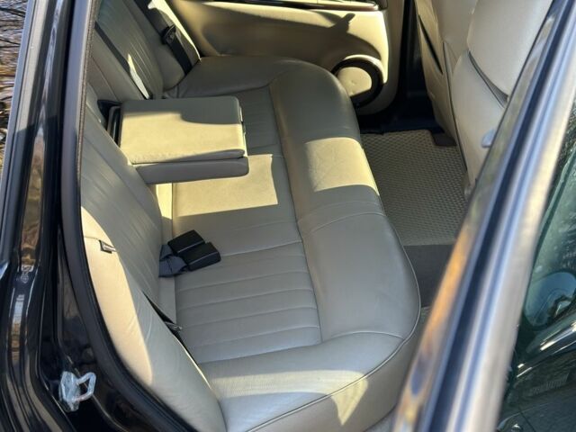 Черный Фиат Крома, объемом двигателя 2.4 л и пробегом 270 тыс. км за 4300 $, фото 7 на Automoto.ua