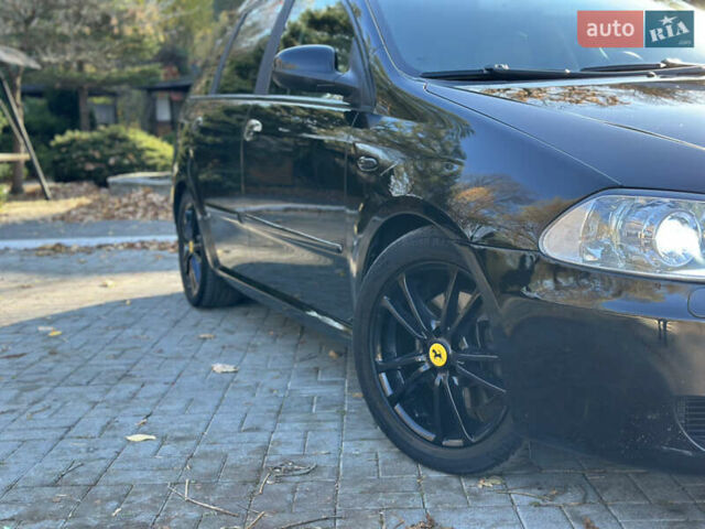 Черный Фиат Крома, объемом двигателя 2.4 л и пробегом 270 тыс. км за 4200 $, фото 17 на Automoto.ua