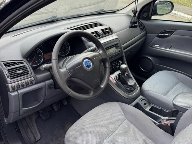 Черный Фиат Крома, объемом двигателя 1.8 л и пробегом 300 тыс. км за 3600 $, фото 10 на Automoto.ua