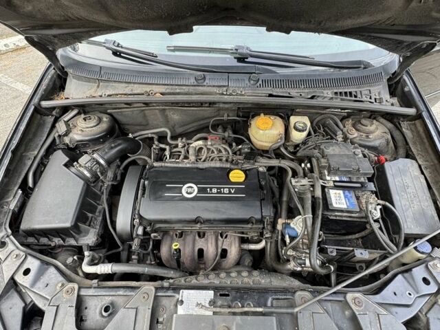 Черный Фиат Крома, объемом двигателя 1.8 л и пробегом 300 тыс. км за 3600 $, фото 18 на Automoto.ua