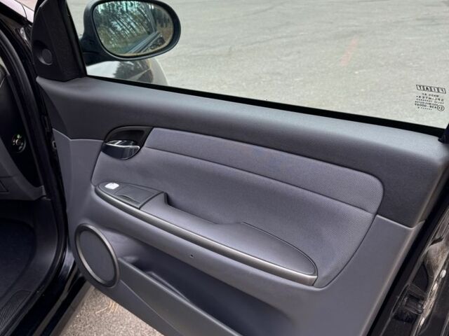 Черный Фиат Крома, объемом двигателя 1.8 л и пробегом 300 тыс. км за 3600 $, фото 15 на Automoto.ua