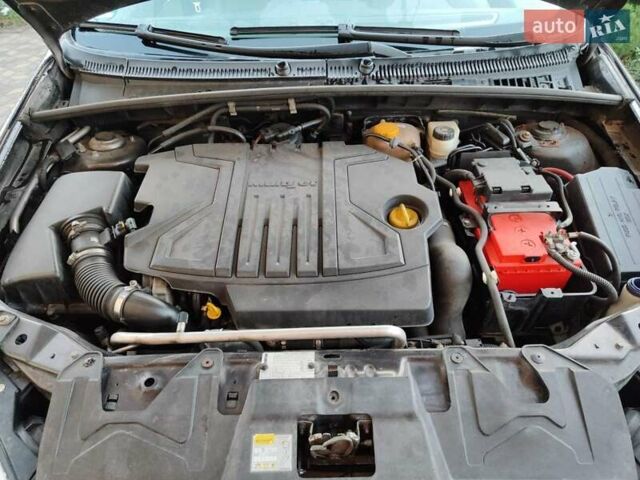 Коричневый Фиат Крома, объемом двигателя 1.9 л и пробегом 418 тыс. км за 5000 $, фото 11 на Automoto.ua