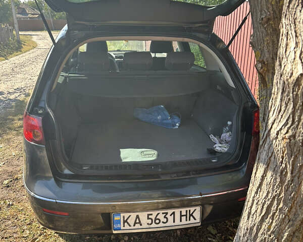 Коричневый Фиат Крома, объемом двигателя 1.9 л и пробегом 29 тыс. км за 5100 $, фото 2 на Automoto.ua