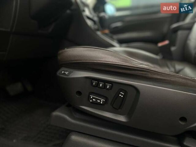 Коричневый Фиат Крома, объемом двигателя 2.39 л и пробегом 228 тыс. км за 7490 $, фото 17 на Automoto.ua