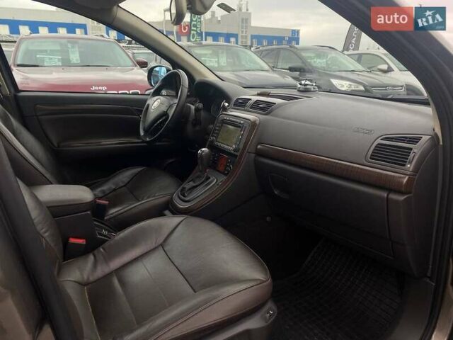 Коричневый Фиат Крома, объемом двигателя 2.39 л и пробегом 228 тыс. км за 7490 $, фото 19 на Automoto.ua