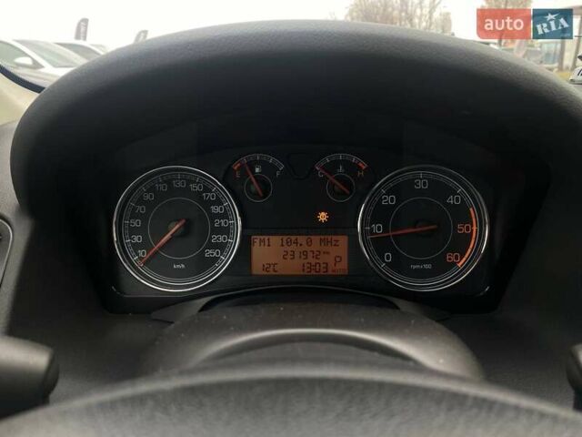 Коричневый Фиат Крома, объемом двигателя 2.39 л и пробегом 228 тыс. км за 7490 $, фото 31 на Automoto.ua