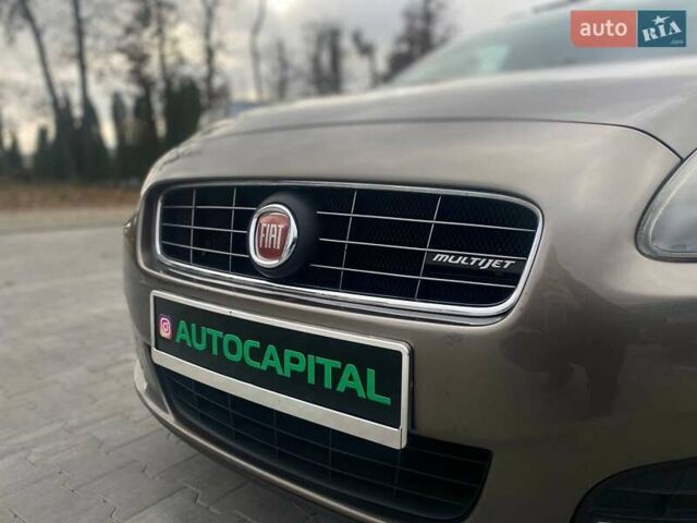 Коричневый Фиат Крома, объемом двигателя 2.39 л и пробегом 228 тыс. км за 7490 $, фото 5 на Automoto.ua